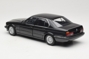 BMW 730i E32 Black Metallic Minichamps 1:18 100023002 メタル - 画像 7/8