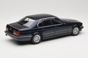 BMW 730i E32 ブルー メタリック Minichamps 1:18 100023006 メタル - 画像 3/8