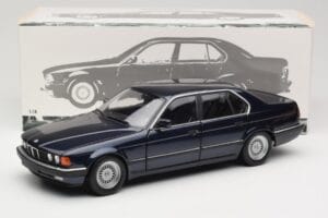 BMW 730i E32 ブルー メタリック Minichamps 1:18 100023006 メタル - 画像 8/8