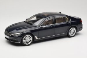 BMW 750Li F02 Imperial Blue Paragon 1:18 80432405586 メタル