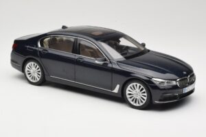 BMW 750Li F02 Imperial Blue Paragon 1:18 80432405586 メタル - 画像 6/8