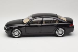 BMW 760Li E66 Individual ブラック Kyosho 1:18 08573RB メタル - 画像 4/8