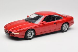 BMW 850Ci E31 Brilliant Red Revell 1:18 8827 メタル