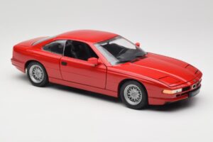 BMW 850Ci E31 Brilliant Red Revell 1:18 8827 メタル - 画像 6/8