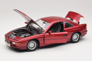 BMW 850i E31 レッド Tchibo 1:18 36157 メタル - 画像 2/8