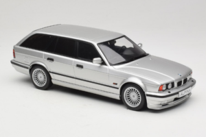 BMW Alpina B10 E34 4.6 Touring シルバー MCG 1:18 MCG18332MCW メタル - 画像 4/6