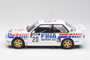 BMW E30 M3 #20 M. Duez / A. Lopes 1000 Lakes Rally 1989 IXO 1:18 18RMC132 メタル - 画像 3/6