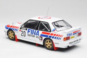 BMW E30 M3 #20 M. Duez / A. Lopes 1000 Lakes Rally 1989 IXO 1:18 18RMC132 メタル - 画像 5/6