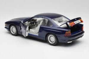 BMW E31 850i モーリシャスブルー Maisto 1:18 438813100299 メタル - 画像 5/8