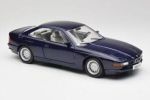 BMW E31 850i モーリシャスブルー Maisto 1:18 438813100299 メタル - 画像 6/8