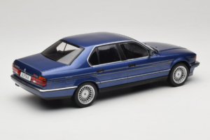 BMW Alpina B11 E32 3.5 Metallic Blue MCG 1:18 MCG18232 メタル - 画像 2/6