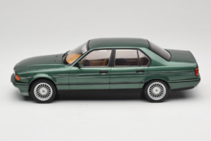 BMW Alpina B11 E32 3.5 Metallic Green MCG 1:18 MCG18233 メタル - 画像 3/6