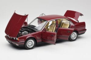 BMW 535i E34 レッド Minichamps 1:18 100024002 メタル - 画像 2/8