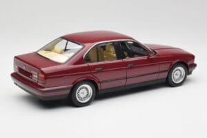 BMW 535i E34 レッド Minichamps 1:18 100024002 メタル - 画像 3/8