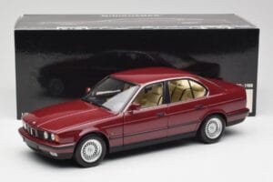 BMW 535i E34 レッド Minichamps 1:18 100024002 メタル - 画像 8/8