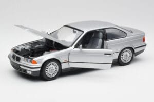BMW 3 Series E36 クーペ シルバー UT Models 1:18 180023321 メタル - 画像 2/8
