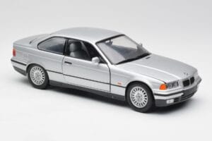 BMW 3 Series E36 クーペ シルバー UT Models 1:18 180023321 メタル - 画像 6/8