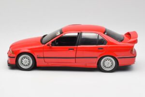 BMW 318is E36 レッド UT Models 1:18 180024302 メタル - 画像 4/8