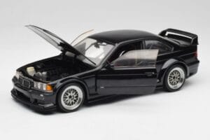 BMW E36 M3 GTR Street コスモスブラック UT Models 1:18 20481 メタル - 画像 2/8