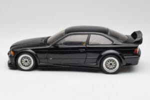 BMW E36 M3 GTR Street コスモスブラック UT Models 1:18 20481 メタル - 画像 4/8