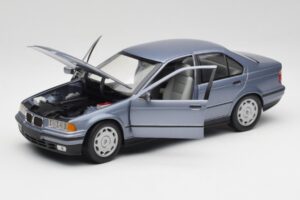 BMW 3-Series E36 アブスブルー UT Models 1:18 180023300 メタル - 画像 2/8