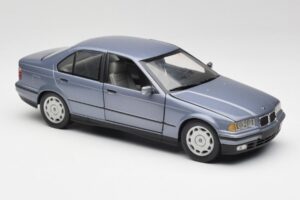 BMW 3-Series E36 アブスブルー UT Models 1:18 180023300 メタル - 画像 6/8
