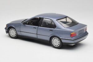 BMW 3-Series E36 アブスブルー UT Models 1:18 180023300 メタル - 画像 7/8