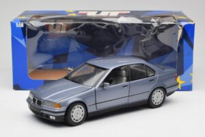 BMW 3-Series E36 アブスブルー UT Models 1:18 180023300 メタル - 画像 8/8