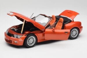 BMW Z3 E36 2.8 フェニックスオレンジ UT Models 1:18 20442 メタル - 画像 2/8