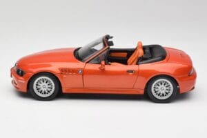 BMW Z3 E36 2.8 フェニックスオレンジ UT Models 1:18 20442 メタル - 画像 4/8