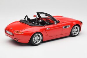 BMW Z8 E52 ロードスター ブライトレッド Bburago 1:18 12032 メタル - 画像 3/8