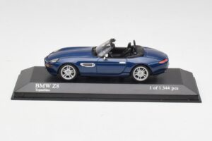 BMW Z8 E52 トパーズブルー Minichamps 1:43 431028740 メタル