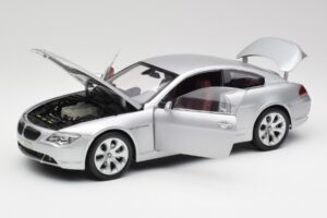 BMW 645Ci E63 シルバー Kyosho 1:18 80430153285 メタル - 画像 2/8