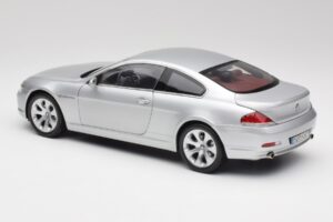 BMW 645Ci E63 シルバー Kyosho 1:18 80430153285 メタル - 画像 7/8