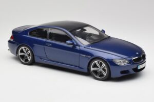 BMW M6 E63 ブルー Kyosho 1:18 80430413351 メタル - 画像 6/8