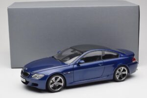BMW M6 E63 ブルー Kyosho 1:18 80430413351 メタル - 画像 8/8