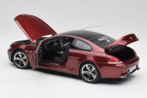 BMW M6 E63 レッド Kyosho 1:18 80430398134 メタル - 画像 5/8