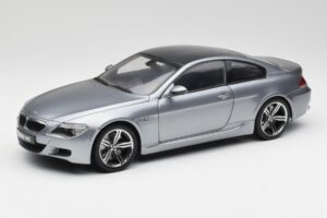 BMW M6 E63 シルバーグレー Kyosho 1:18 08703GR メタル