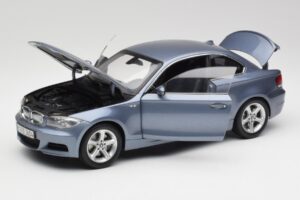 BMW 1 E82 クーペ ブルー Kyosho 1:18 80430427065 メタル - 画像 2/8