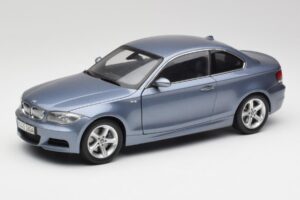 BMW 1 E82 クーペ ブルー Kyosho 1:18 80430427065 メタル