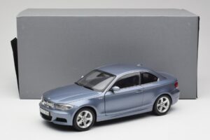 BMW 1 E82 クーペ ブルー Kyosho 1:18 80430427065 メタル - 画像 8/8