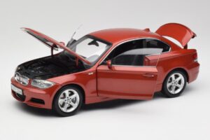 BMW 1 E82 クーペ オレンジ Kyosho 1:18 80430427064 メタル - 画像 2/8