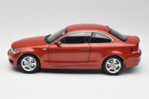 BMW 1 E82 クーペ オレンジ Kyosho 1:18 80430427064 メタル - 画像 4/8
