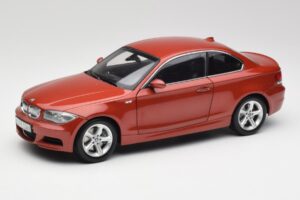 BMW 1 E82 クーペ オレンジ Kyosho 1:18 80430427064 メタル