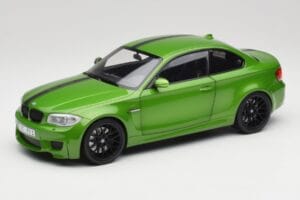 BMW 1シリーズ E82 Coupe Taiga Green Metallic Minichamps 1:18 110020024 メタル