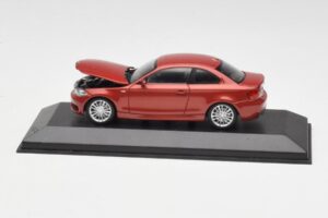BMW 1M E82 オレンジ Minichamps 1:43 413020023 メタル - 画像 4/5