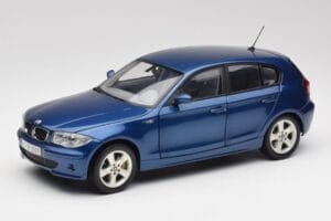 BMW 1 E87 シドニーブルー Kyosho 1:18 80430308600 メタル