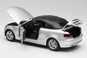 BMW 135i E88 カブリオレ タイタンシルバー Kyosho 1:18 80430427021 メタル - 画像 5/8