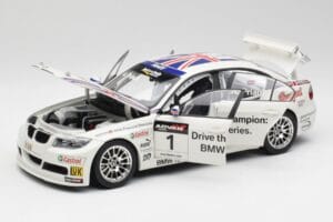 BMW E90 320si #1 A. Priaulx WTCC Champion 2006 Kyosho 1:18 80430429067 メタル - 画像 2/8
