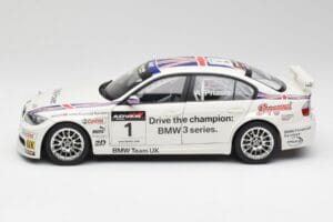BMW E90 320si #1 A. Priaulx WTCC Champion 2006 Kyosho 1:18 80430429067 メタル - 画像 4/8